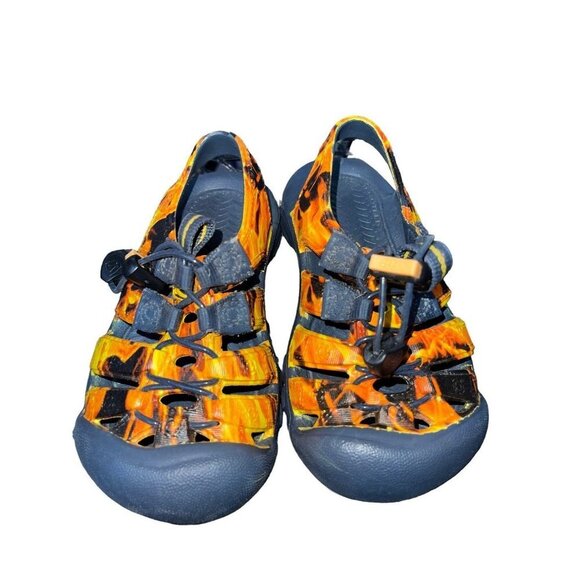 Keen Sandals Flames Children’s Size 9 - Picture 1 of 5
